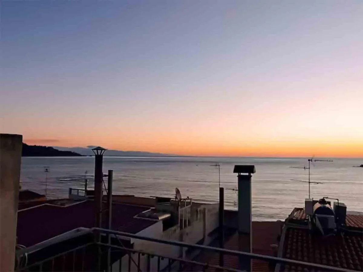Naxos 101 Apartment A Due Passi Dal Mare Giardini Naxos Italia